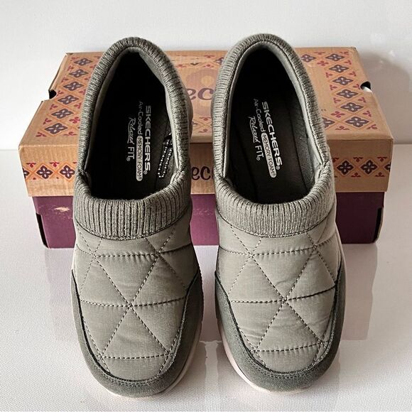 Skechers Easy Going New Road Nylon Water Repellent Slip- Ons - Picture 4 of 6